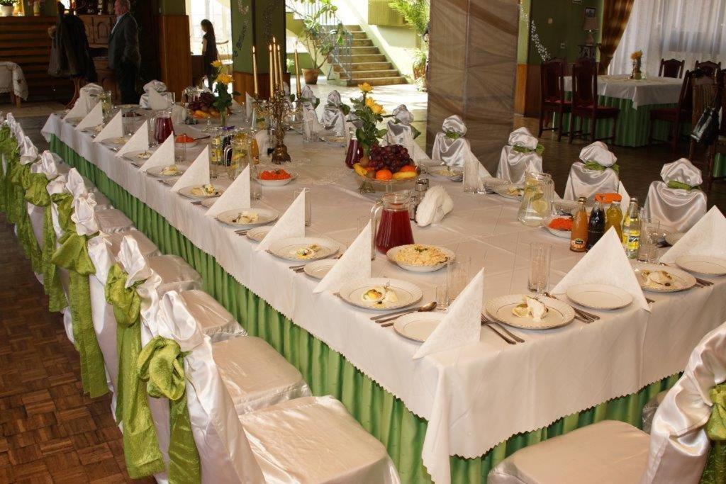 Zajazd Grodek Bujak Robert Naclegi I Restauracja Grodkow  Exteriér fotografie